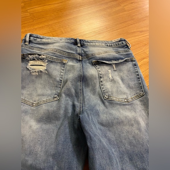 Almost famous vintage style mom jeans - Picture 7 of 9